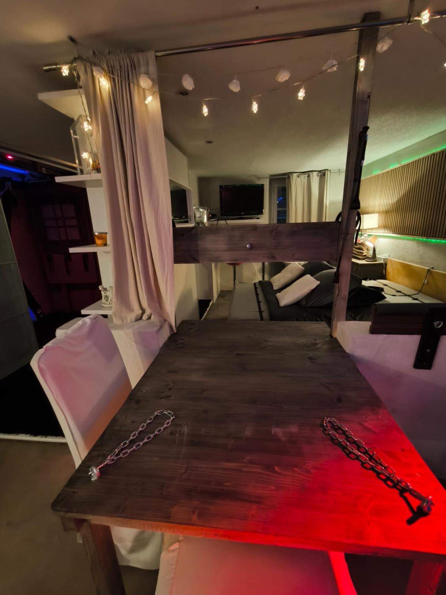 Love-Room Discret 40 M2 Bormes Les Mimosas Village Avec Terrasse Exterior photo