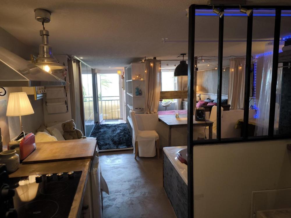 Love-Room Discret 40 M2 Bormes Les Mimosas Village Avec Terrasse Exterior photo