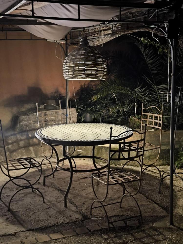 Love-Room Discret 40 M2 Bormes Les Mimosas Village Avec Terrasse Exterior photo
